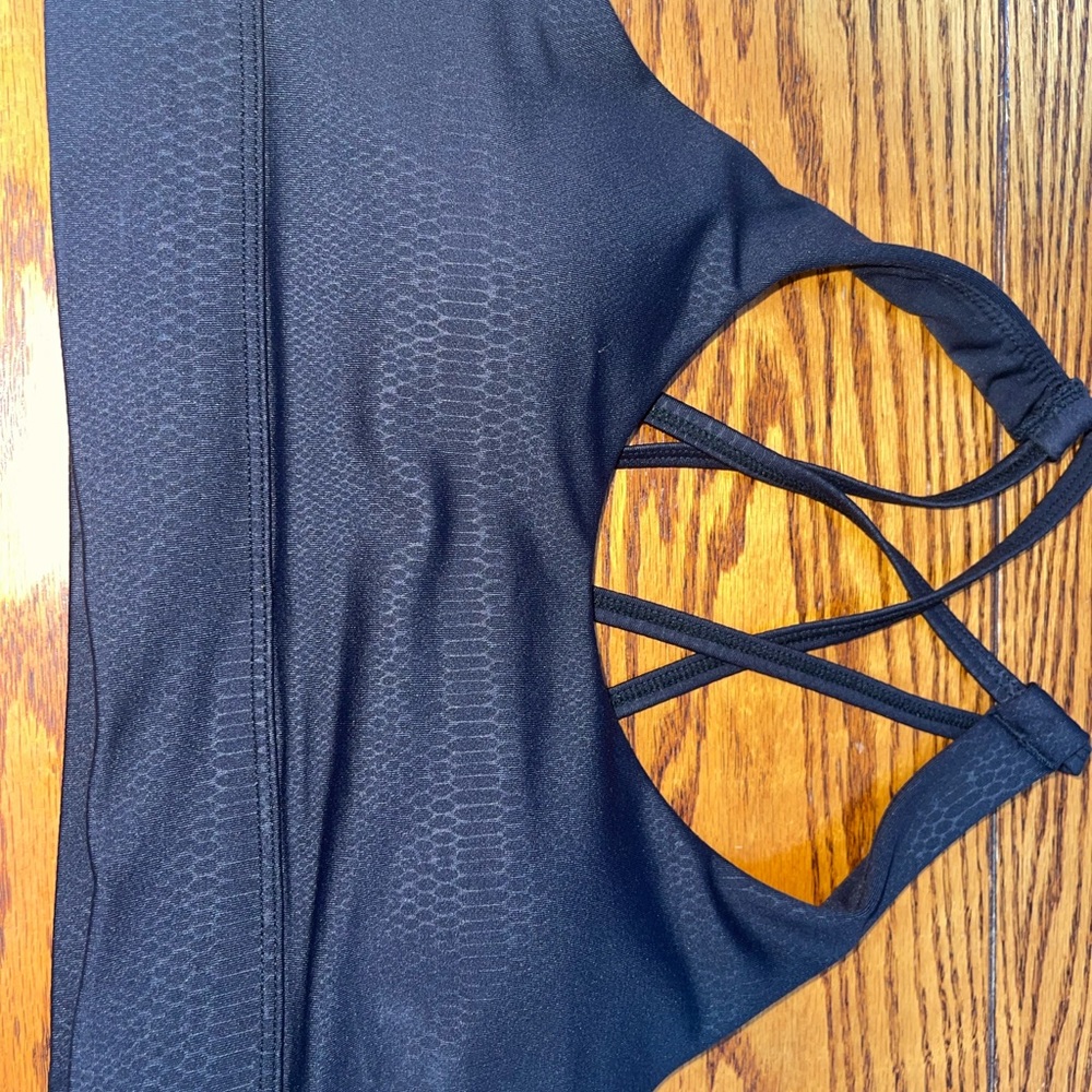 Strappy Light n Tight Bra